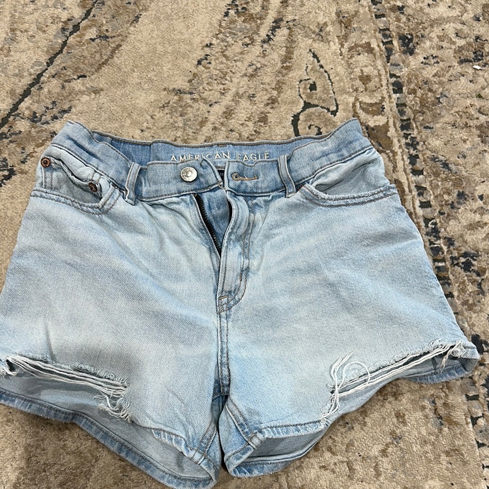 American Eagle Outfitters Women's Light Blue Denim Shorts